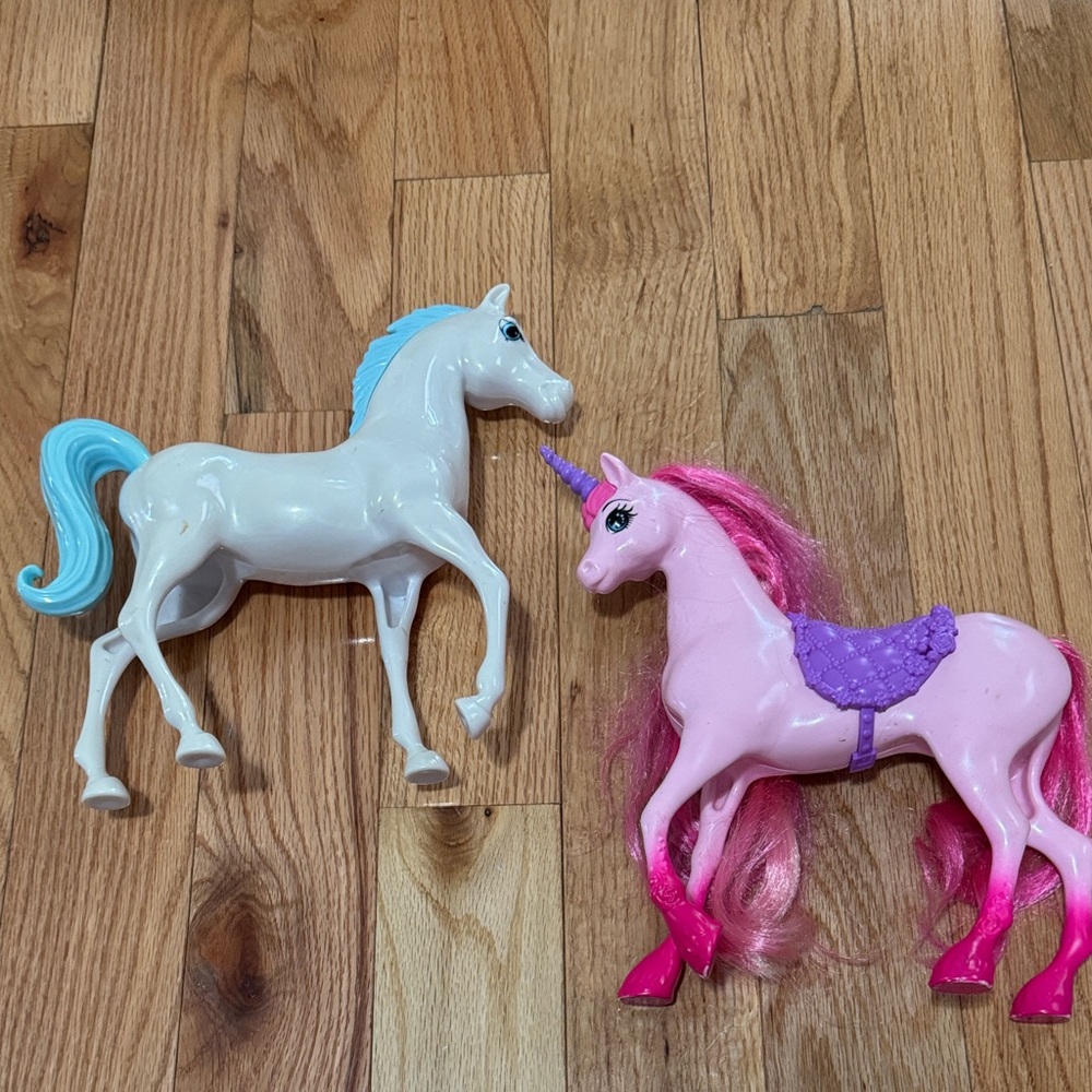 Pink and White Unicorn and Horse Toy Set